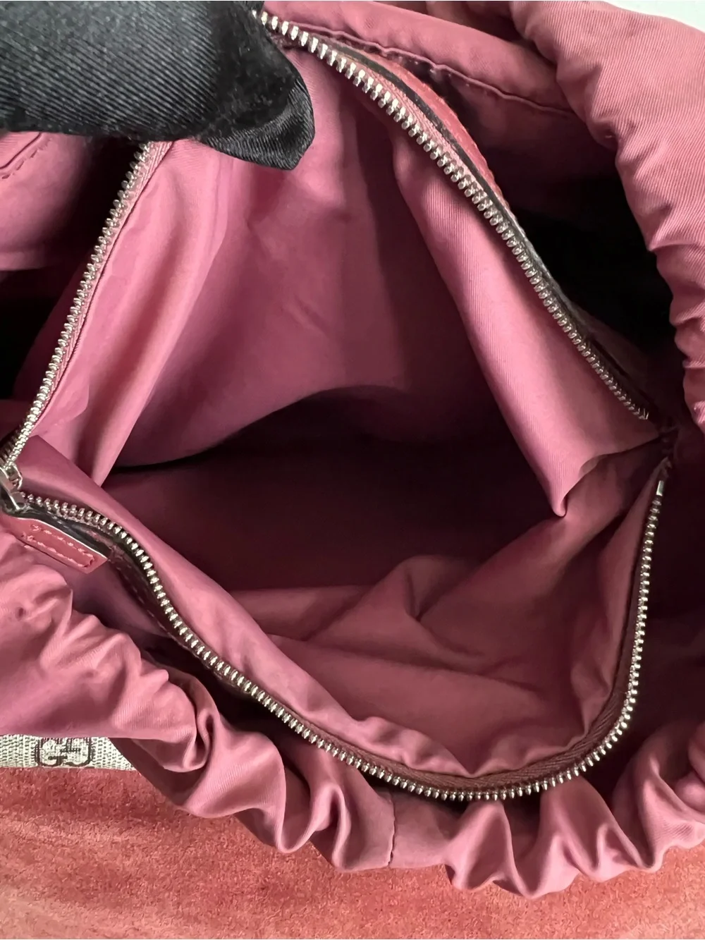 Gucci GG Supreme Floral Canvas Backpack in Pink and Green - Picture 6 of 9